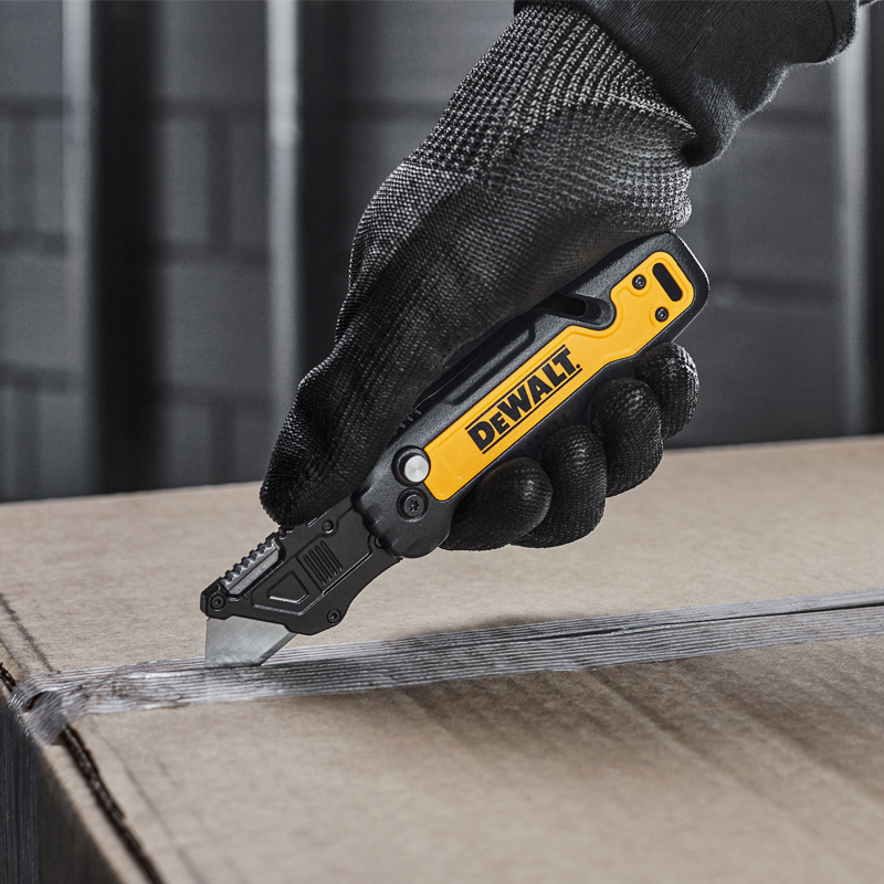 DEWALT DWHT10992 Push & Flip F - огляд і ціна Home Improvement Outlet Stores